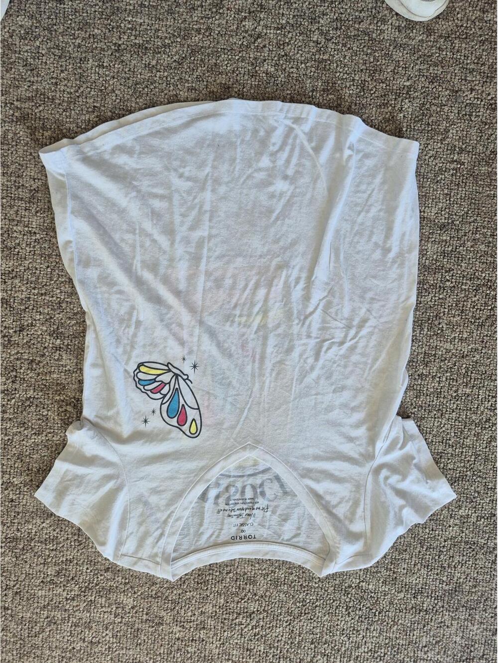 TORRID White Butterfly Graphic T-Shirt Size 00